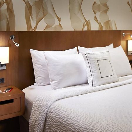 Courtyard By Marriott Sunnyvale Silicon Valley Екстер'єр фото