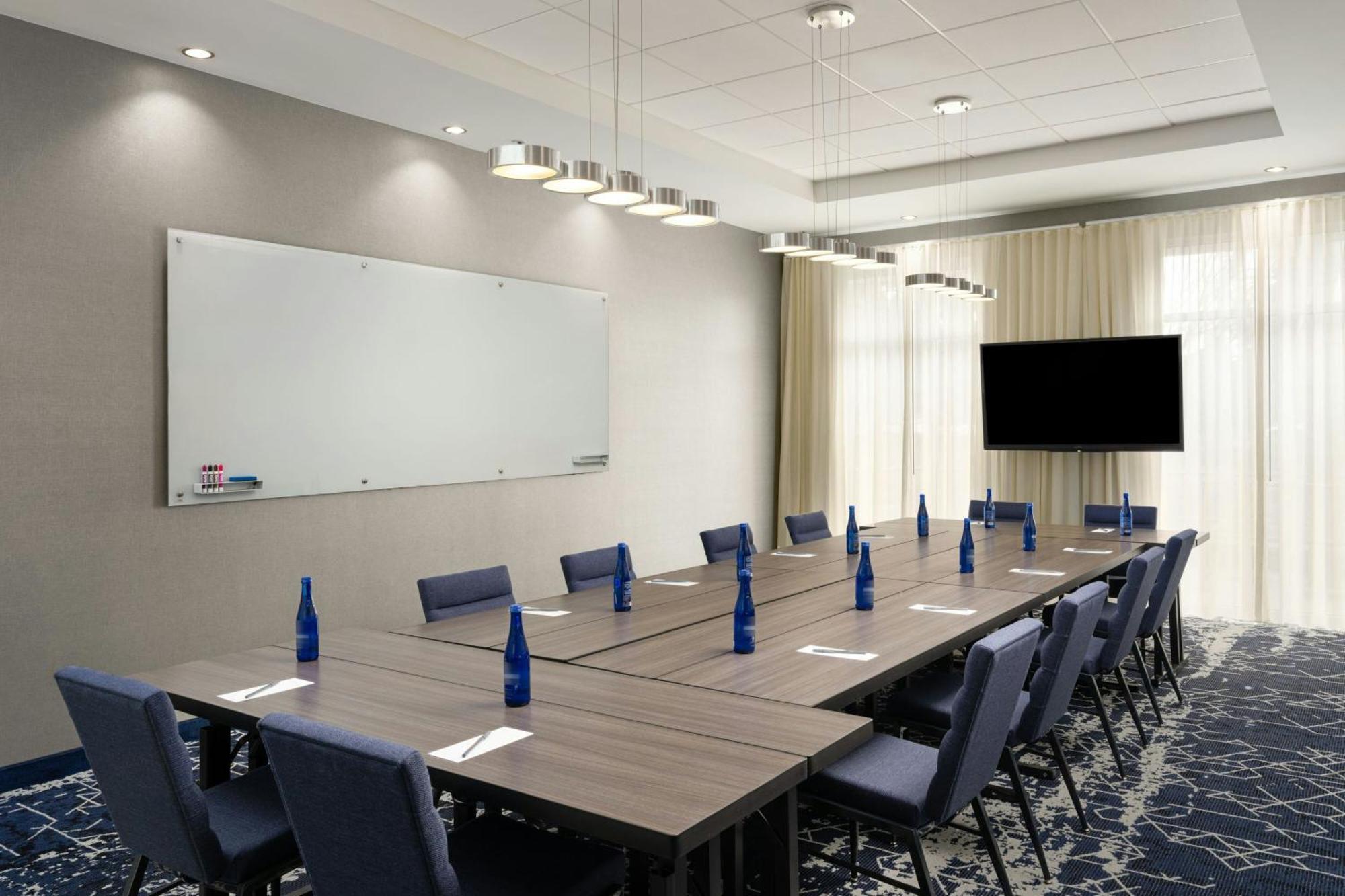 Courtyard By Marriott Sunnyvale Silicon Valley Екстер'єр фото